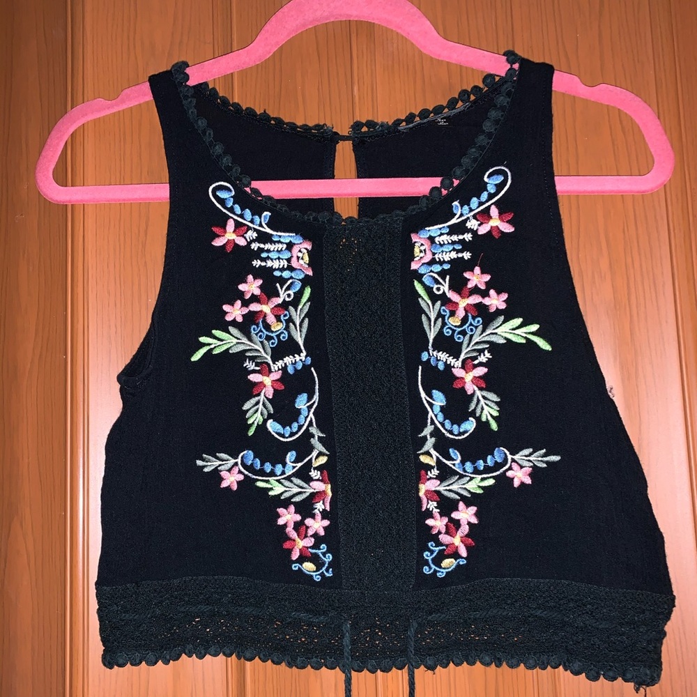Crop top
